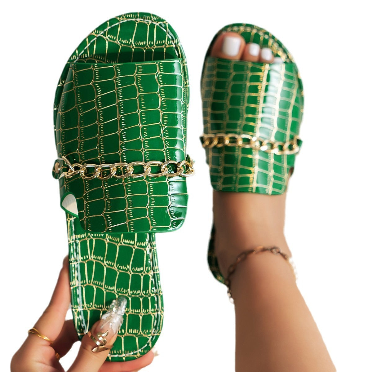 Plus Size Outer Wear Chain Stylish Beach Flat Slippers
