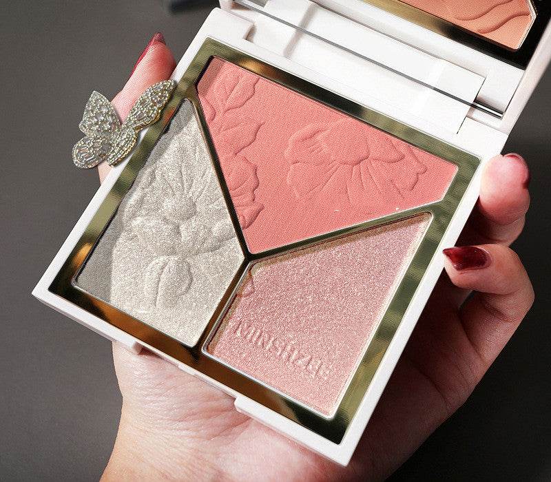 Glitter Matte Nose Shadow Blush  KayEssence
