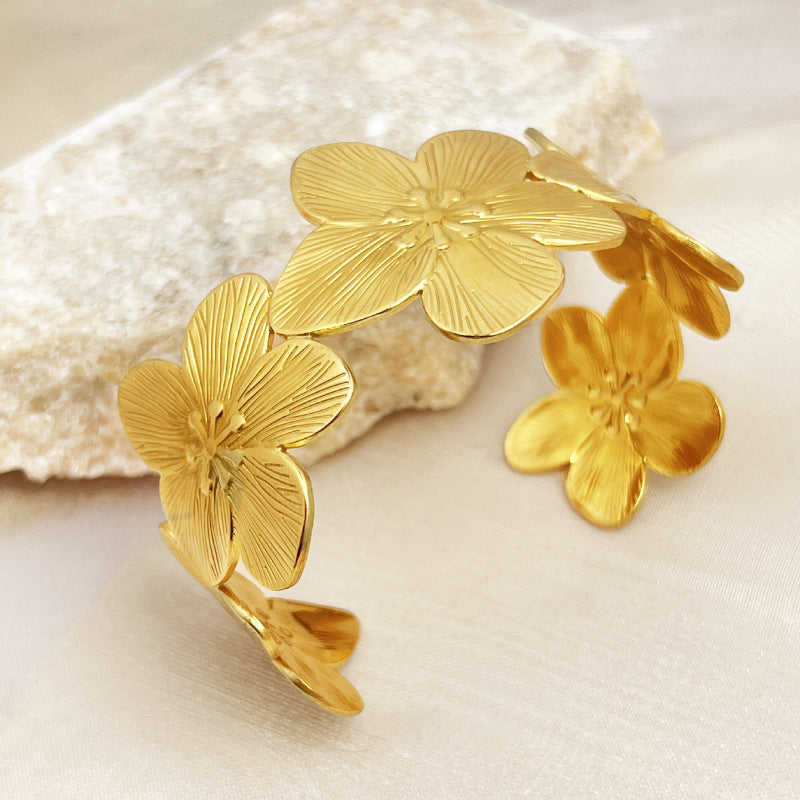 Gold Flowers Bracelet | Women Ornament Bracelet | KayEssence